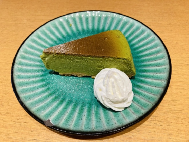 混ぜて焼くだけ！ヨーグルトケーキの簡単レシピ